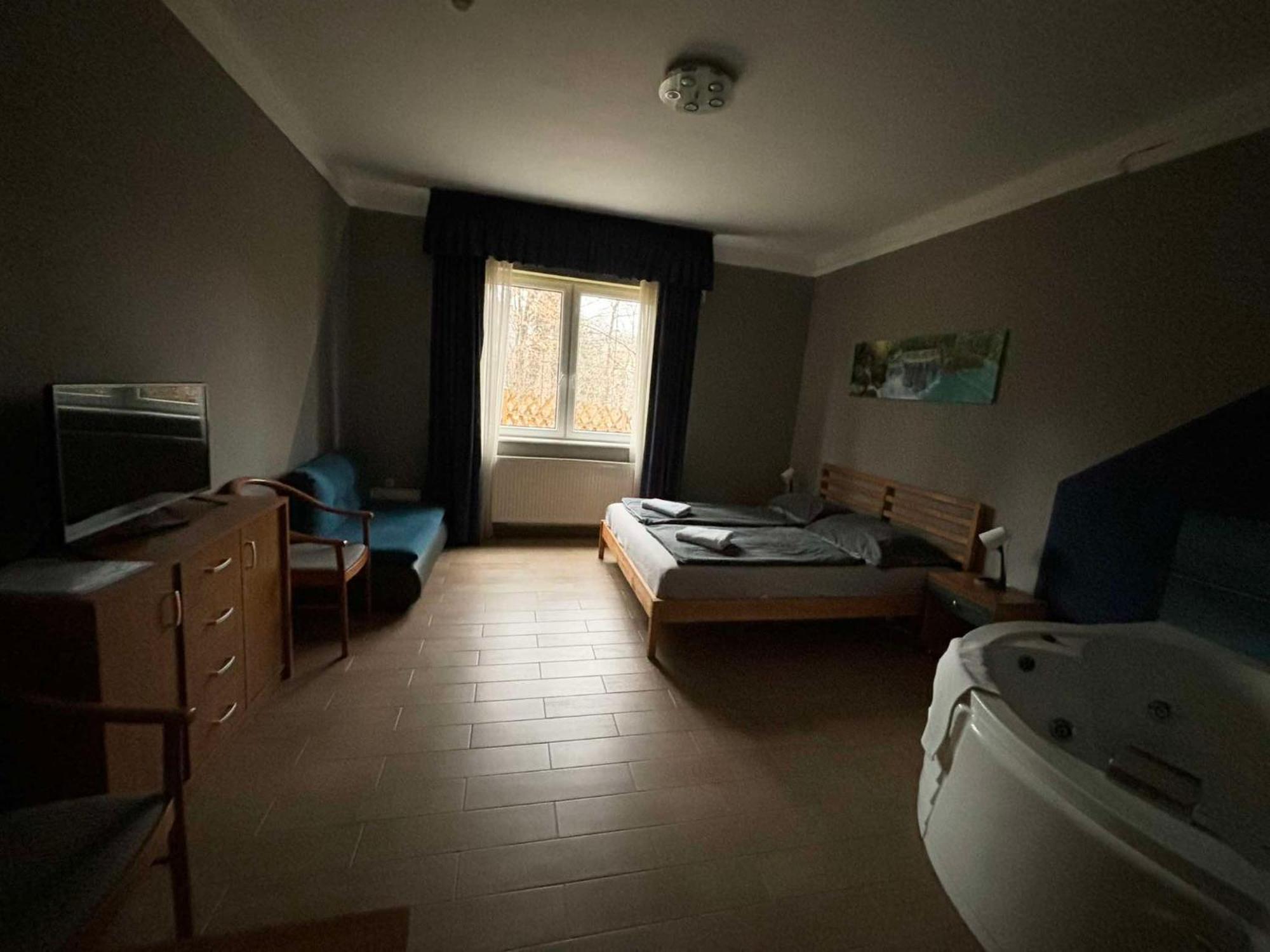 Toelgyfa Panzio B&B *